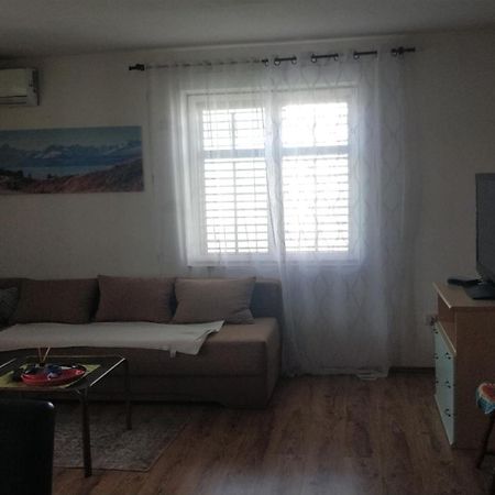 Vacation House Loreta Sveti Rok エクステリア 写真