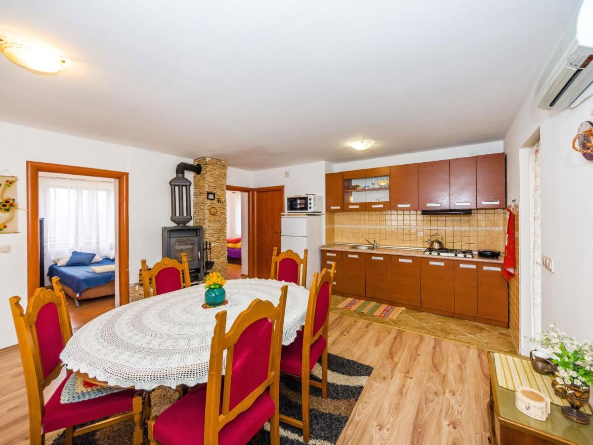 Vacation House Loreta Sveti Rok エクステリア 写真